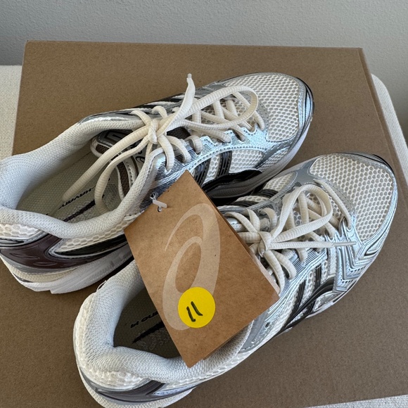 New Asics Gel-Kayano 14 Cream Black Metallic Plum Men's Size 7 - Picture 11 of 16